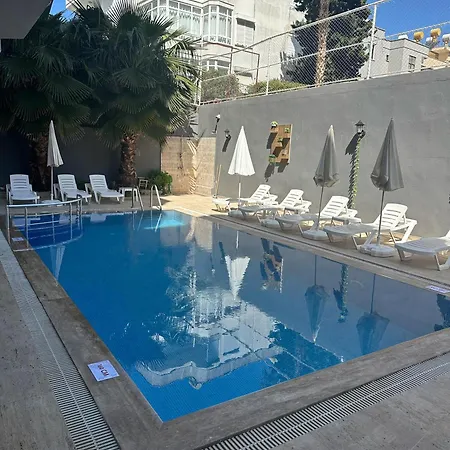 Hotel Alanya 3* אלאניה