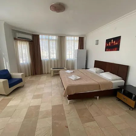 לינה וארוחת בוקר Hotel Alanya