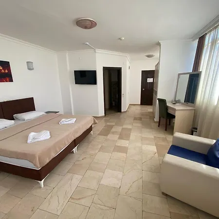 Hotel Alanya לינה וארוחת בוקר 3*