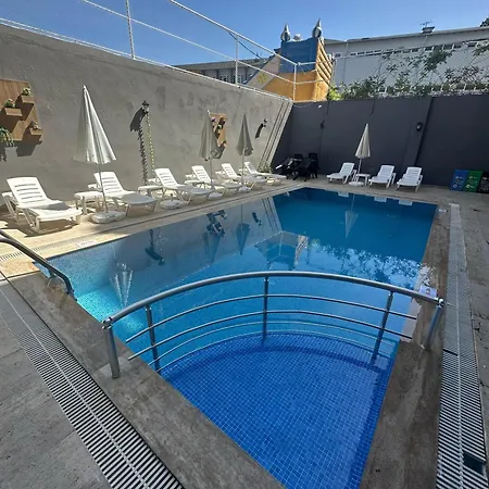 Hotel Alanya לינה וארוחת בוקר 3*